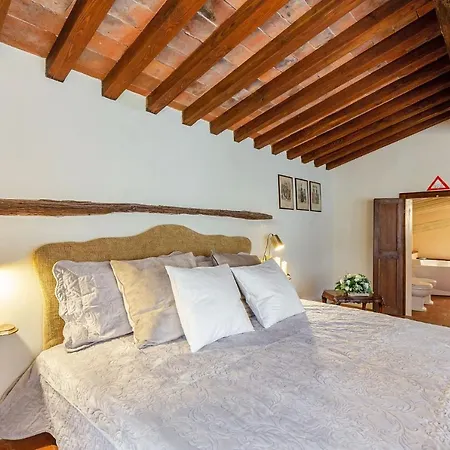 Casa Penelope Lucca