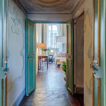 Casa Penelope Lucca